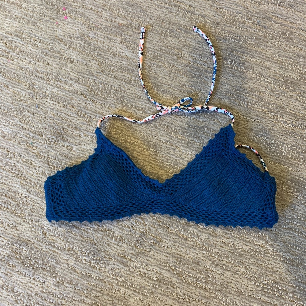 Crochet bikini top
